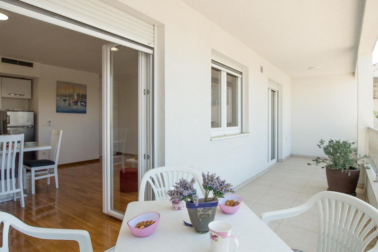 Apartments Mattea Makarska Eksteriør bilde