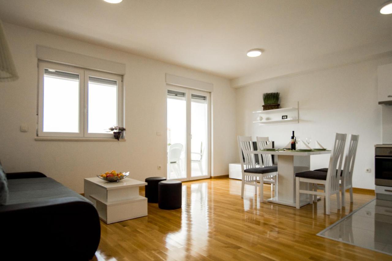 Apartments Mattea Makarska Eksteriør bilde