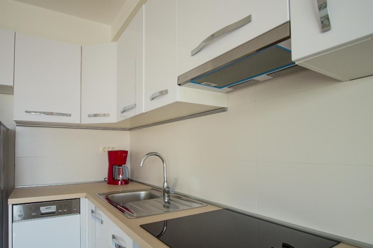 Apartments Mattea Makarska Eksteriør bilde
