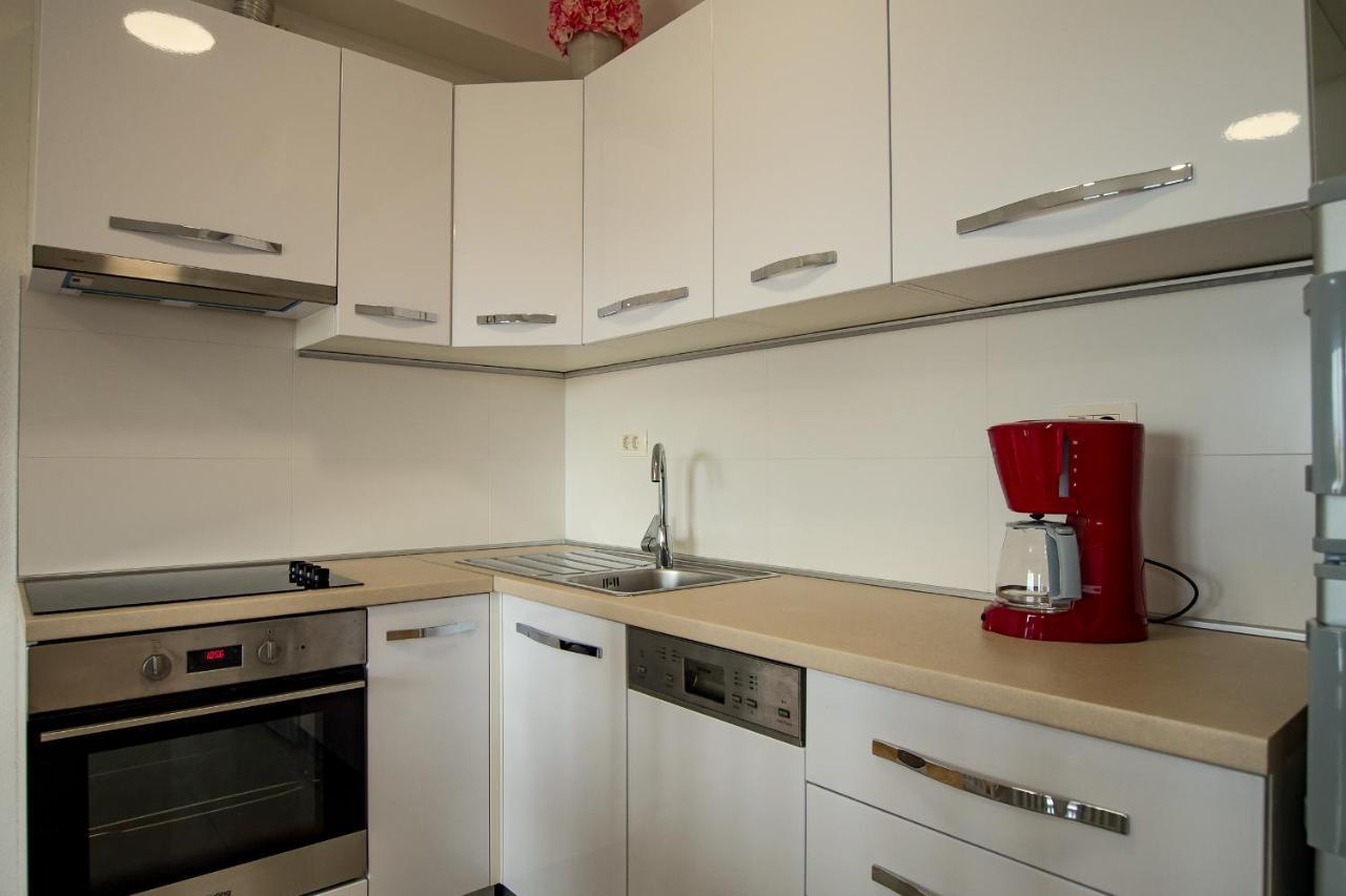 Apartments Mattea Makarska Eksteriør bilde