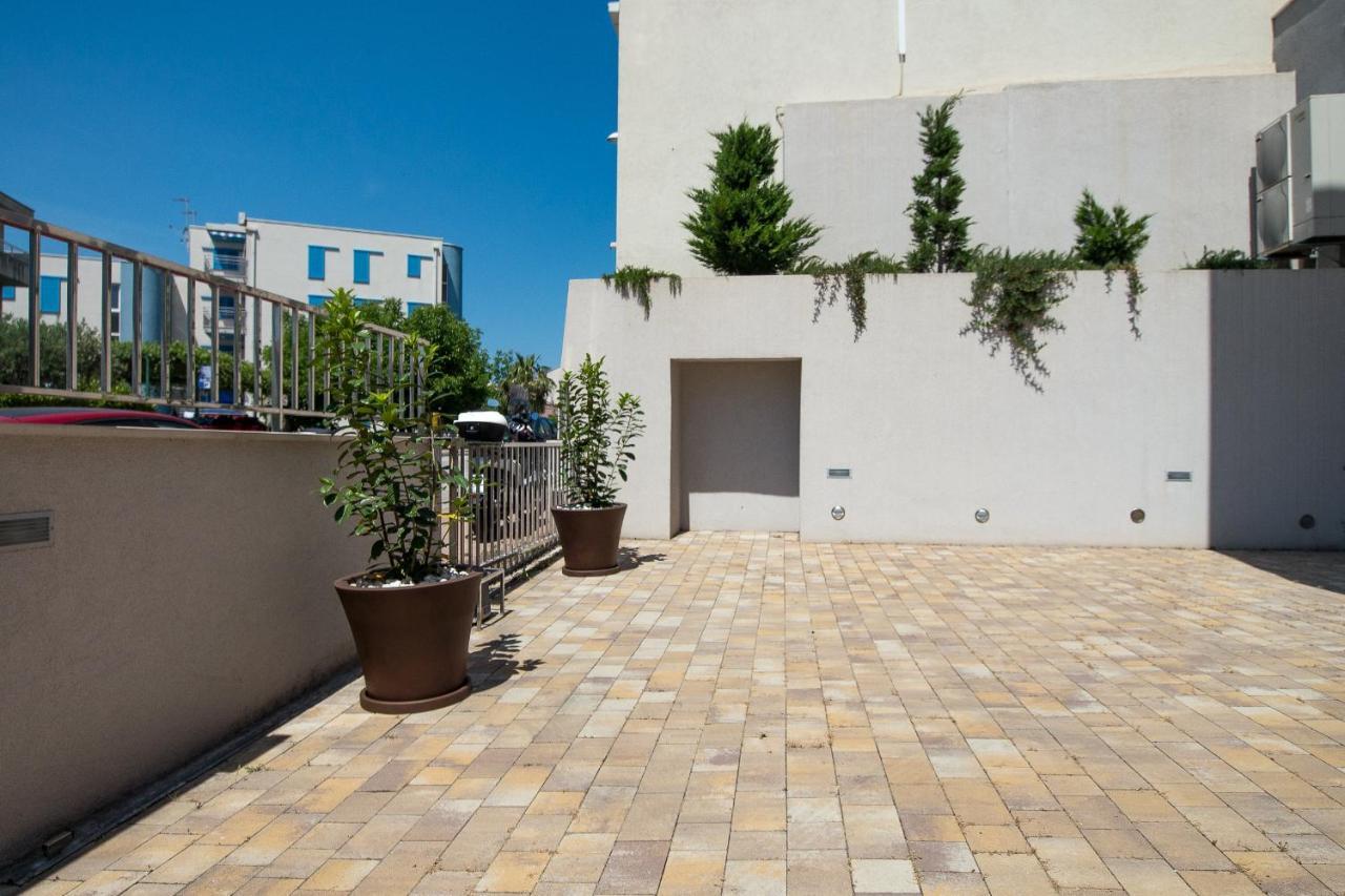 Apartments Mattea Makarska Eksteriør bilde